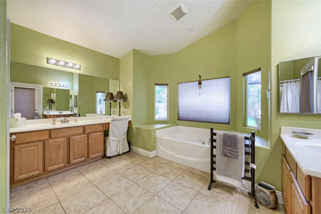 6831 Rose River Falls Street Property Photo 32