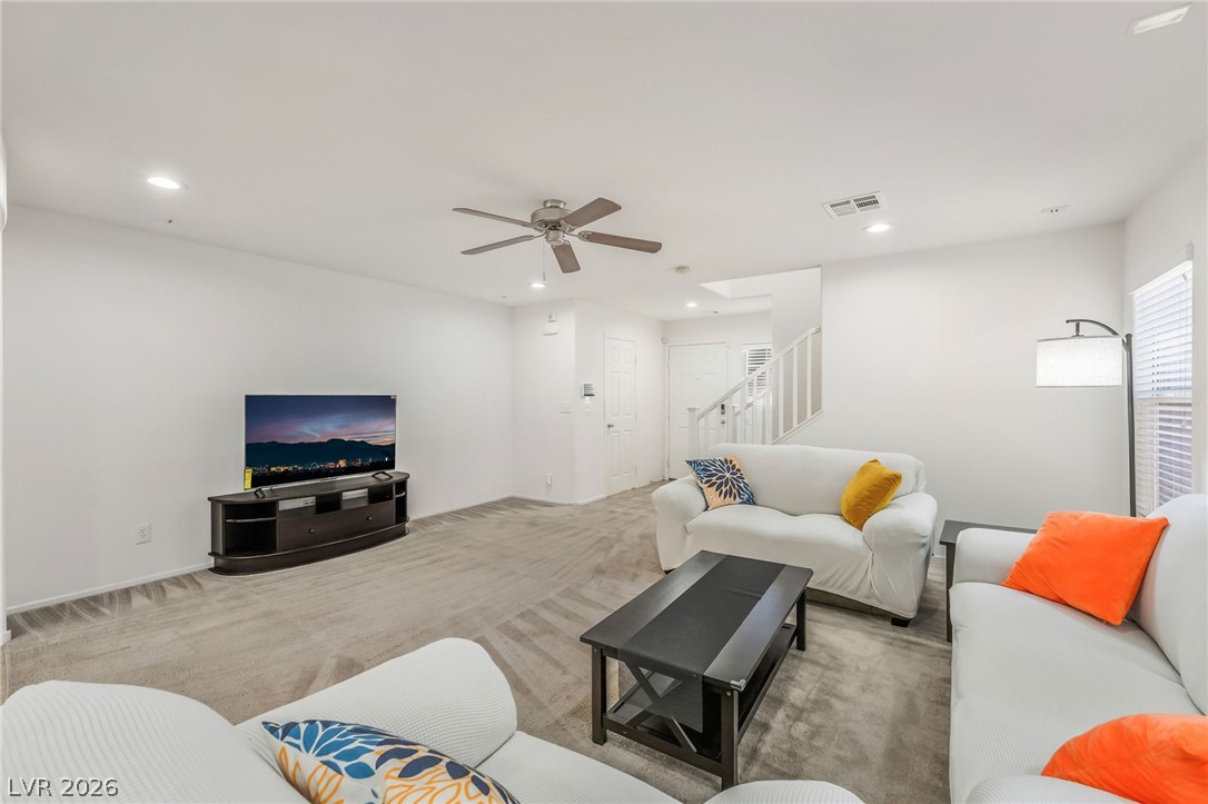 767 Loughton Street Property Photo 8