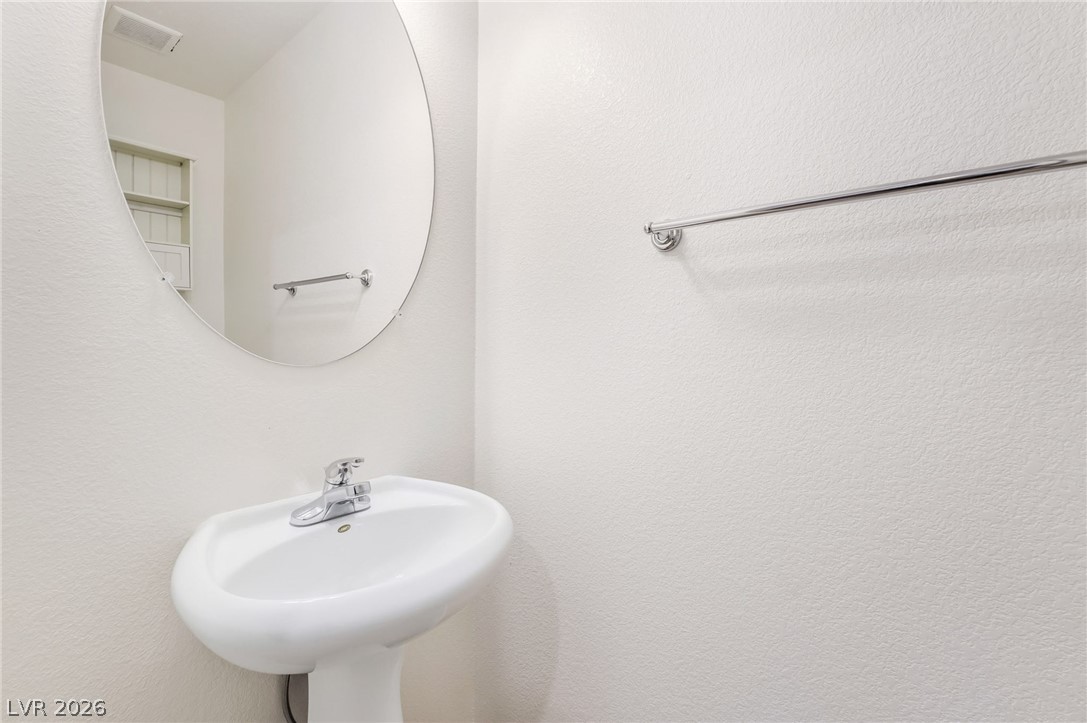 767 Loughton Street Property Photo 19