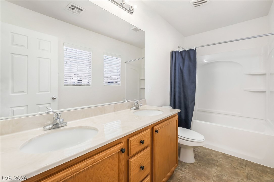 767 Loughton Street Property Photo 28
