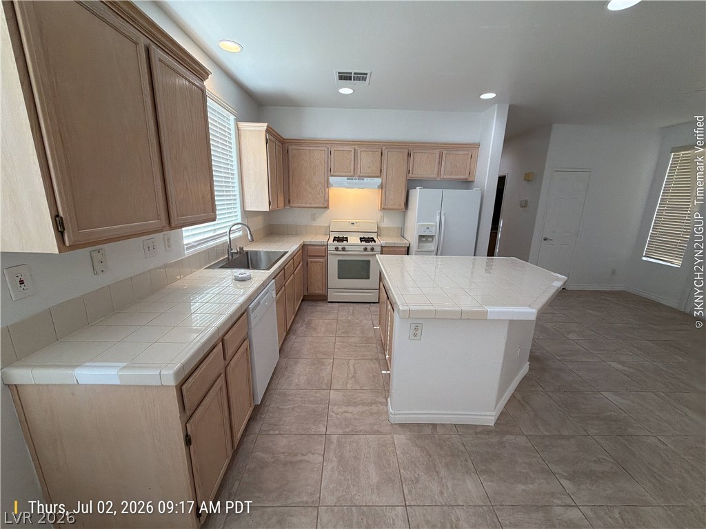 5984 Attavilla Drive Property Photo 6