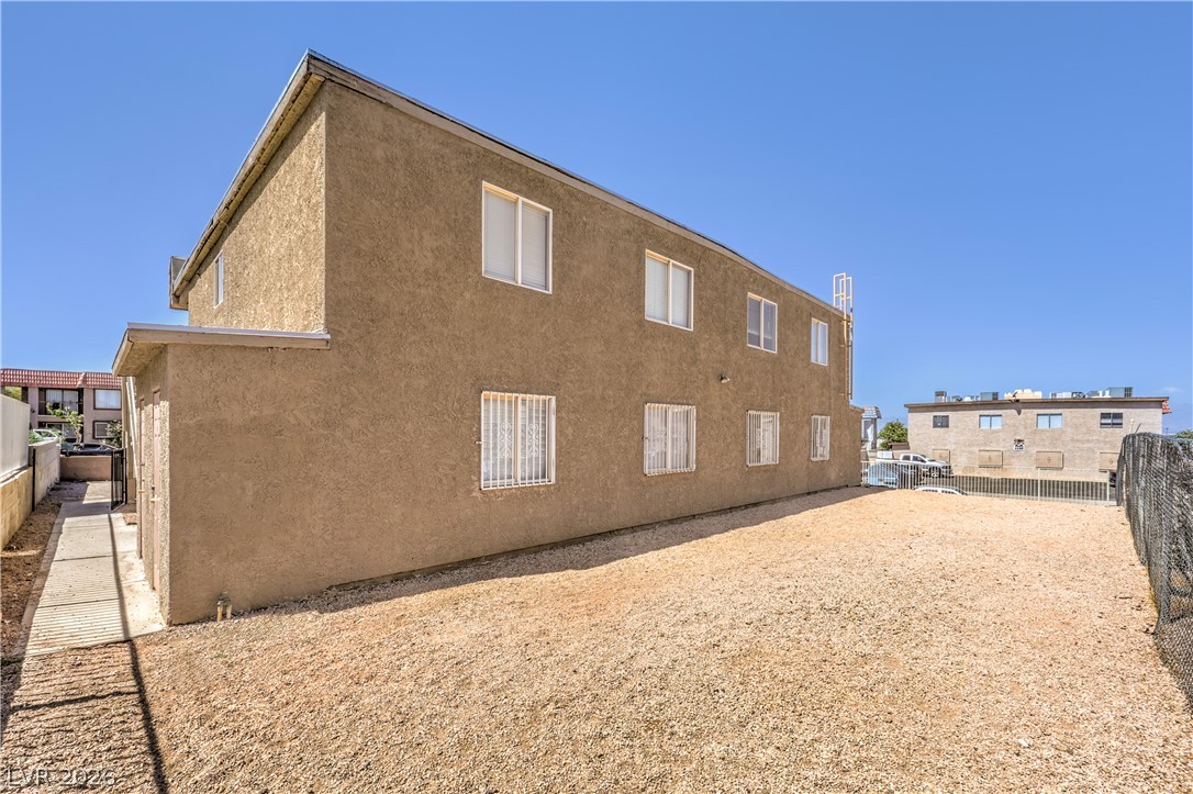 6920 Dunsbach Way Property Photo 10