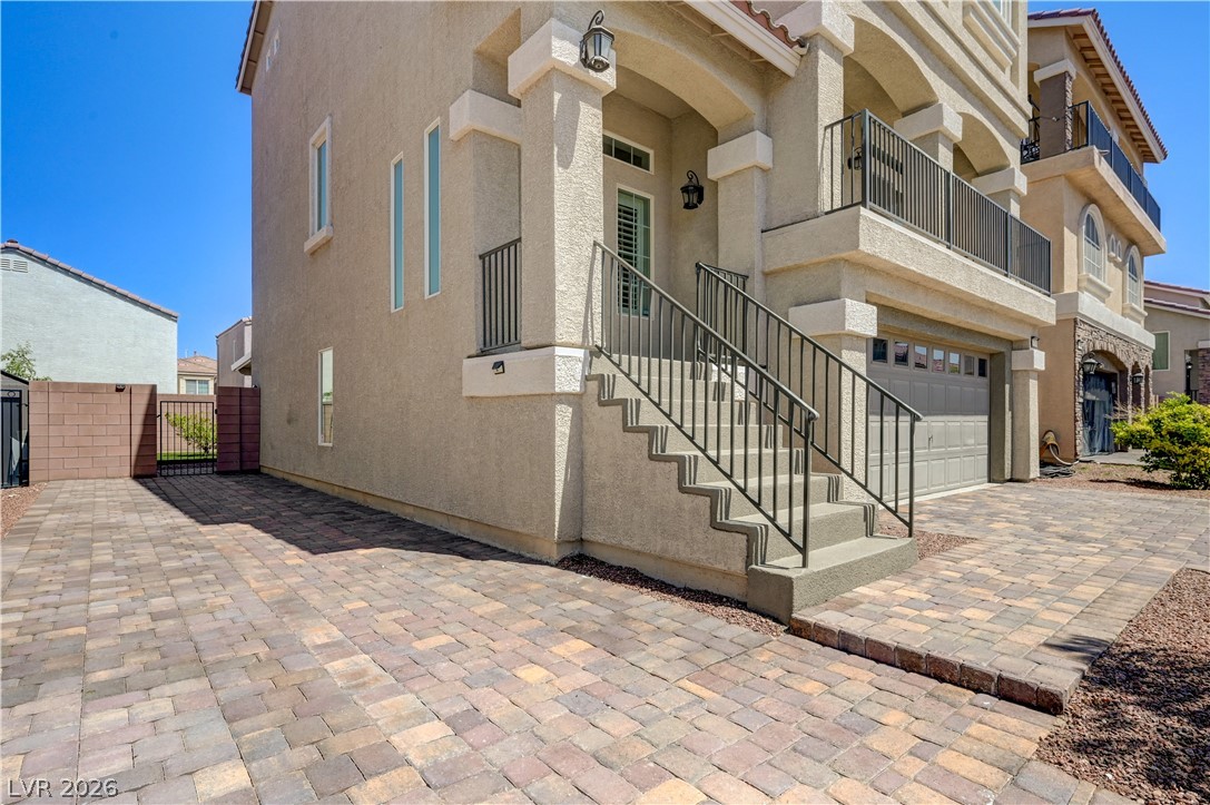 7334 Bridger Hill Court Property Photo 4