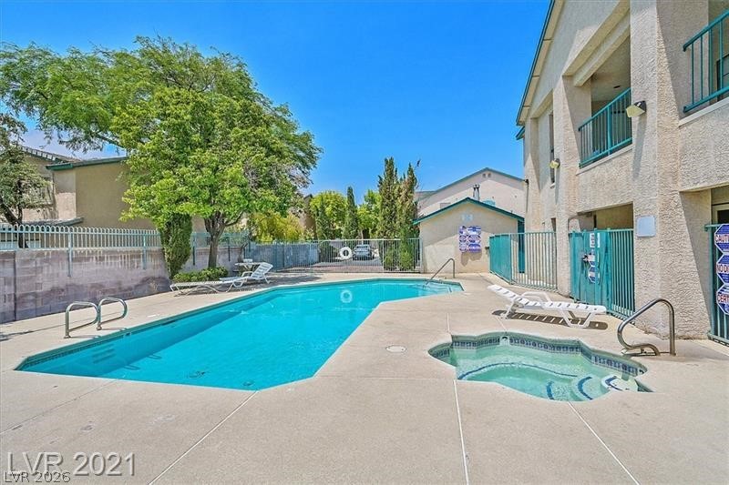 2796912 Property Photo 15