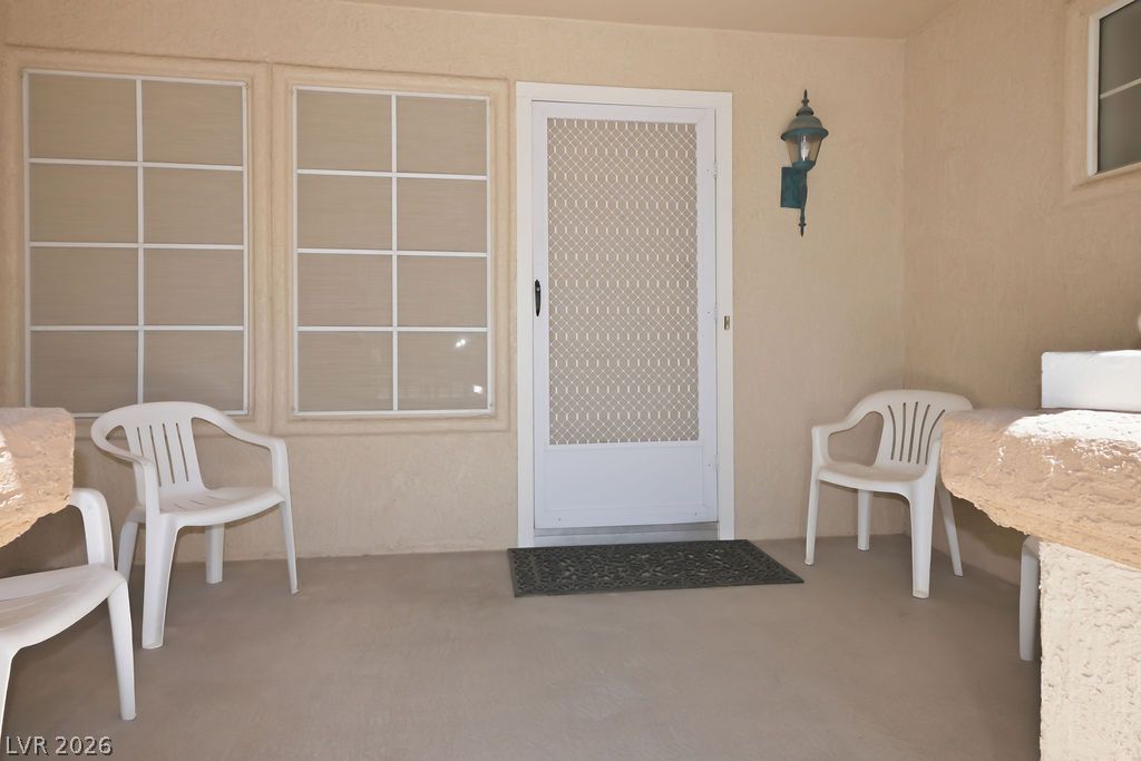 3104 Archwood Way Property Photo 3