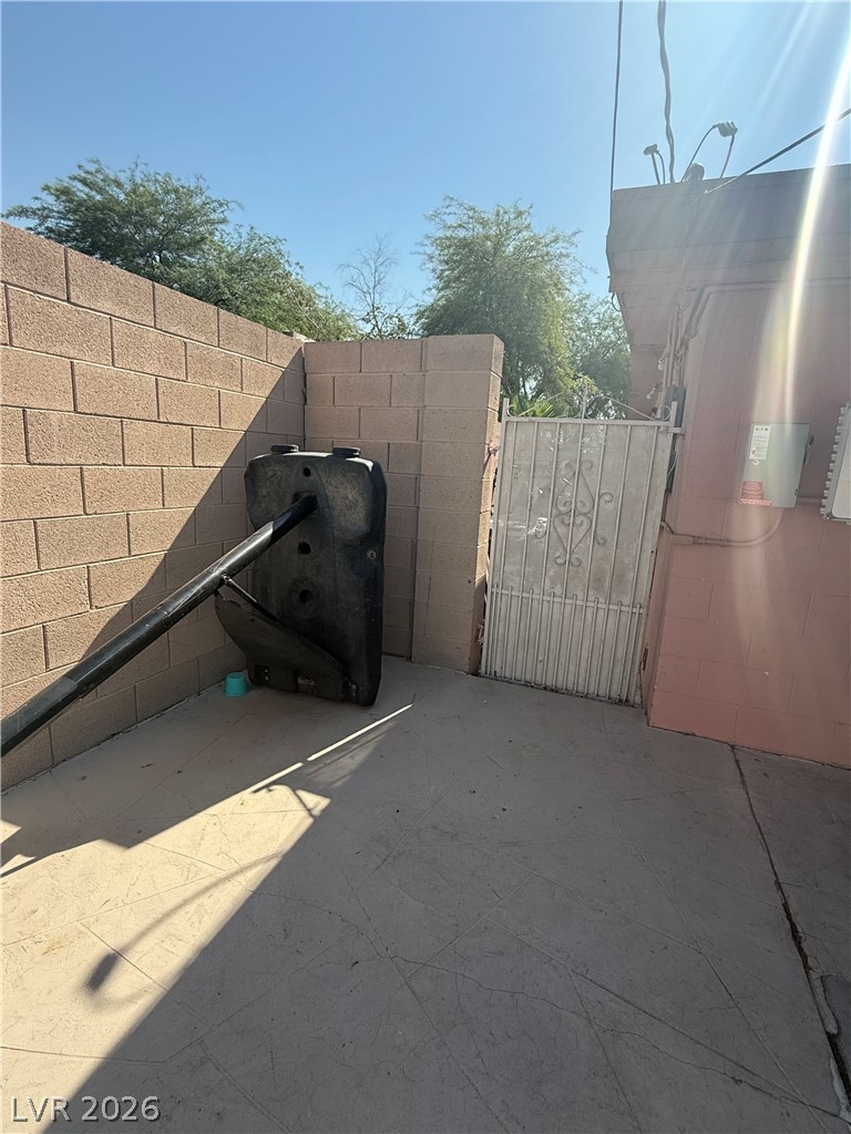 2796922 Property Photo 2
