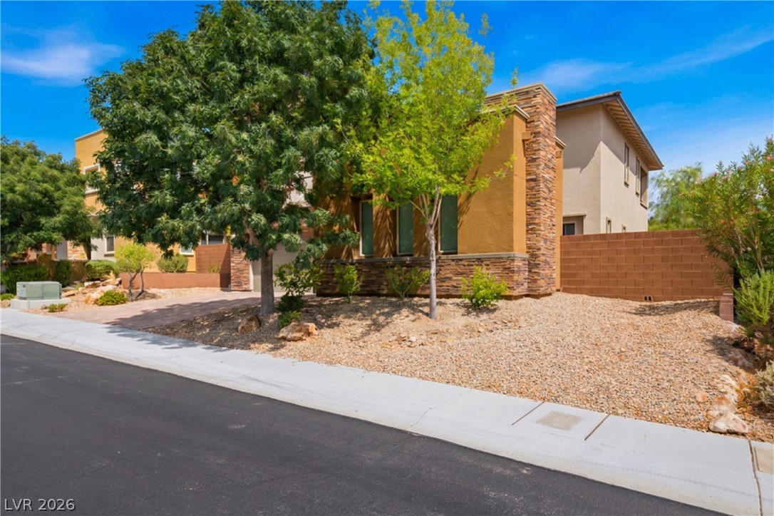 10314 Apache Blue Avenue Property Photo 4