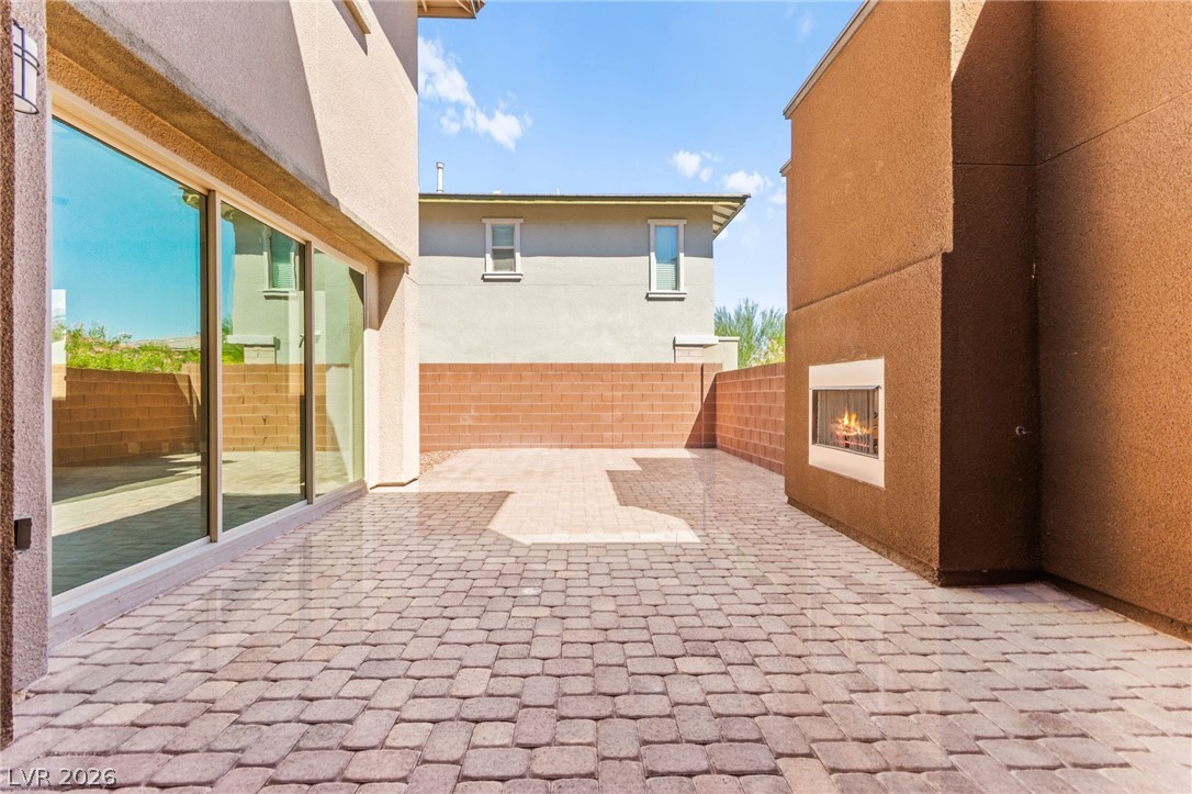 10314 Apache Blue Avenue Property Photo 7