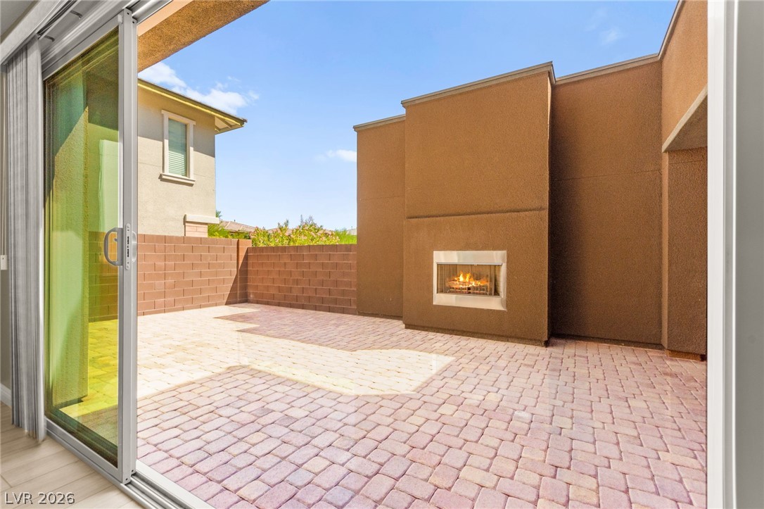 10314 Apache Blue Avenue Property Photo 8