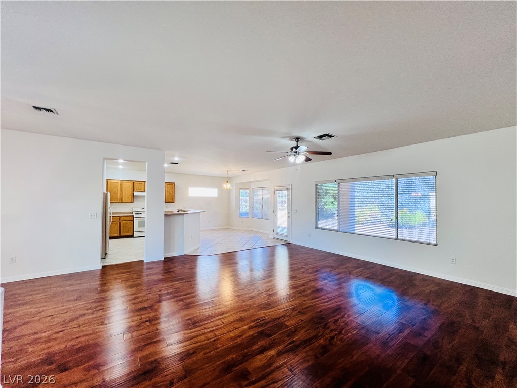 3047 Hickory Valley Road Property Photo 4