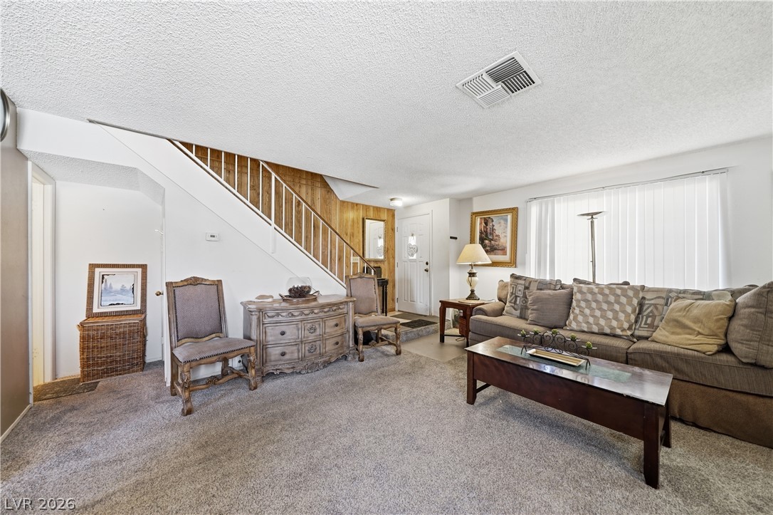 6728 Wenatchee Drive Property Photo 8