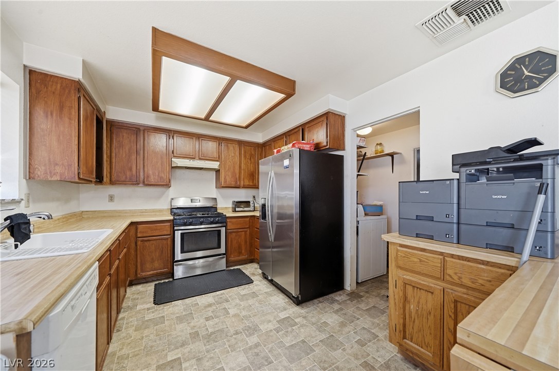 6728 Wenatchee Drive Property Photo 12