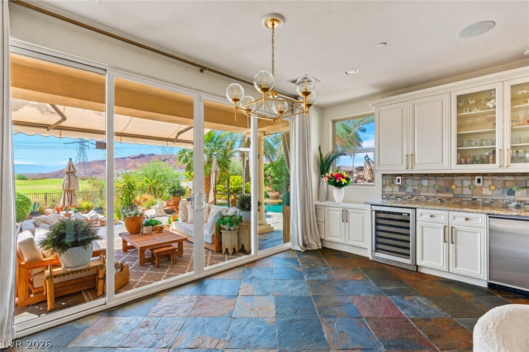 69 Contrada Fiore Drive Property Photo 18