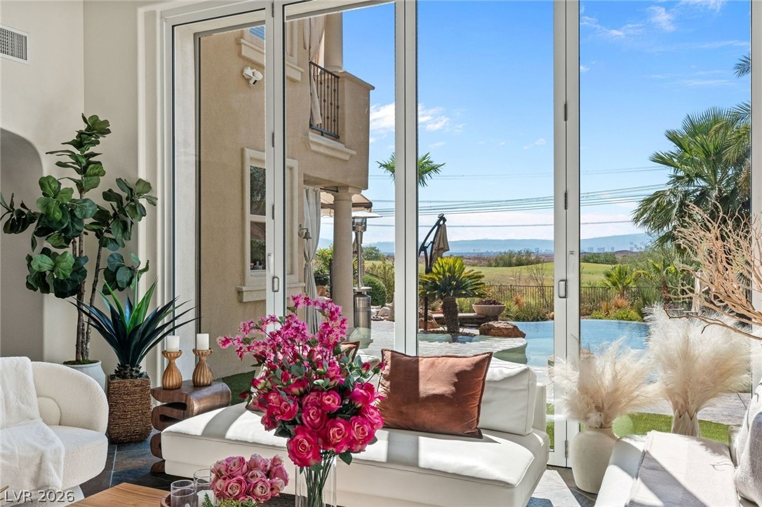 69 Contrada Fiore Drive Property Photo 39