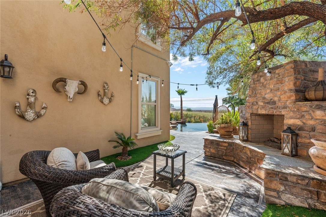 69 Contrada Fiore Drive Property Photo 42