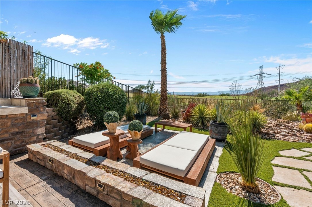 69 Contrada Fiore Drive Property Photo 44