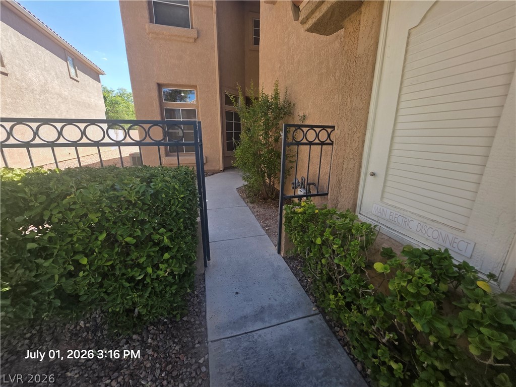 9225 Pitching Wedge Drive Property Photo 2