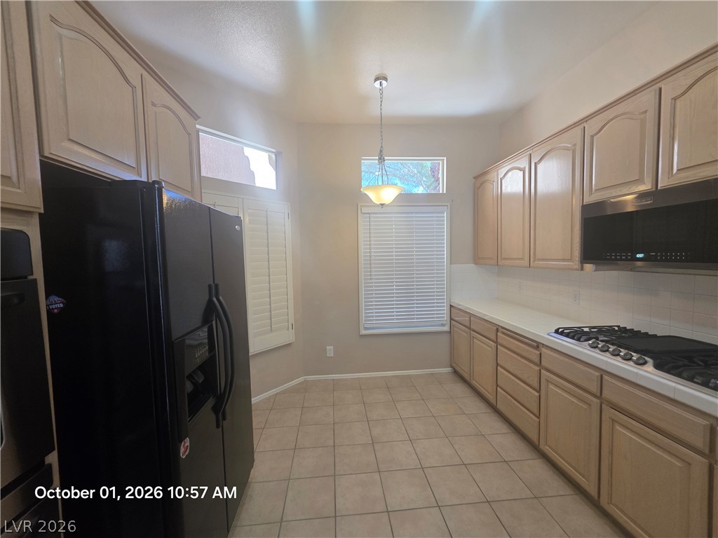9225 Pitching Wedge Drive Property Photo 5