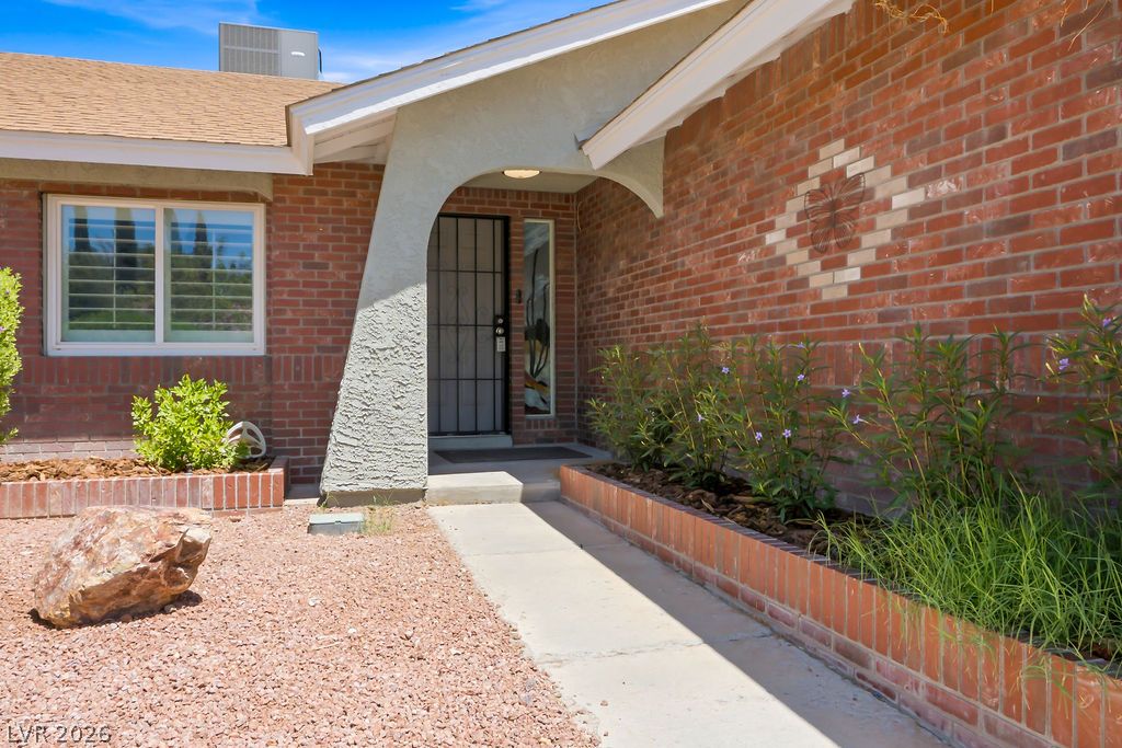 3700 Briarglen Lane Property Photo 4