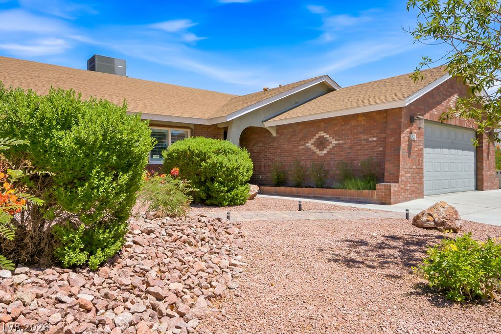 3700 Briarglen Lane Property Photo 7