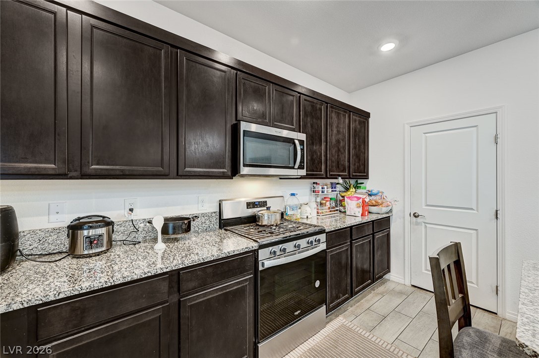 645 Soaring Wings Avenue Property Photo 13