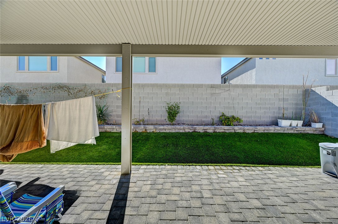 645 Soaring Wings Avenue Property Photo 22