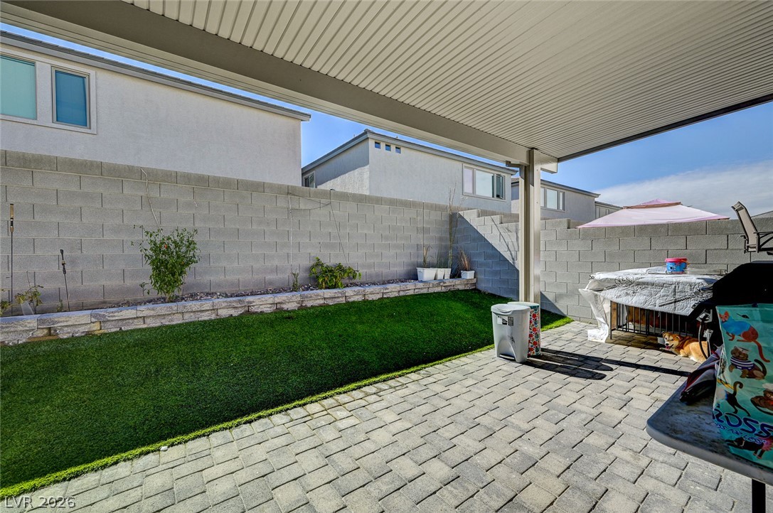 645 Soaring Wings Avenue Property Photo 23