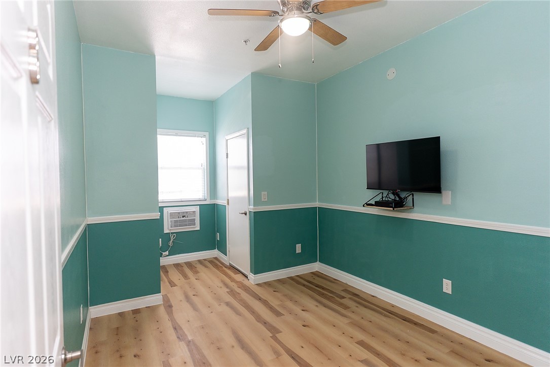 9708 Enniskeen Avenue Property Photo 9