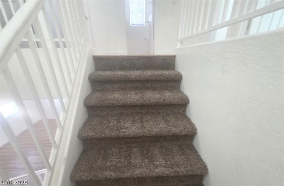 977 Cardelina Lane Property Photo 7