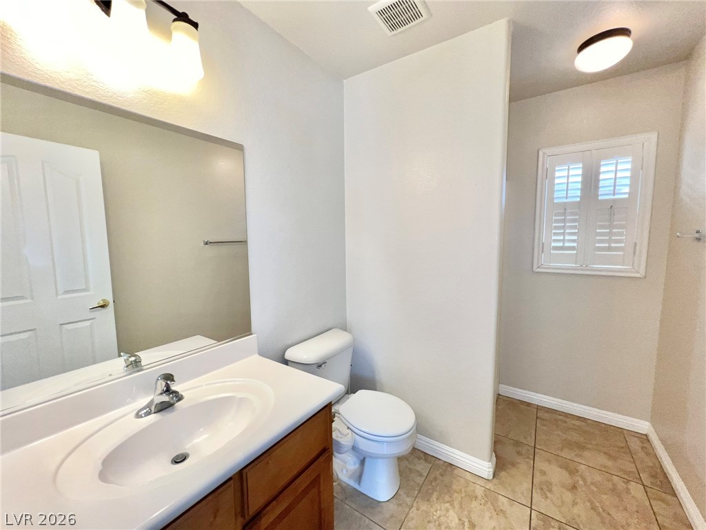 5014 Tunnel Falls Drive Property Photo 7