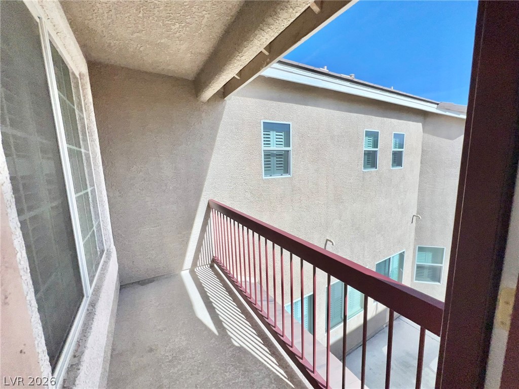 5014 Tunnel Falls Drive Property Photo 16