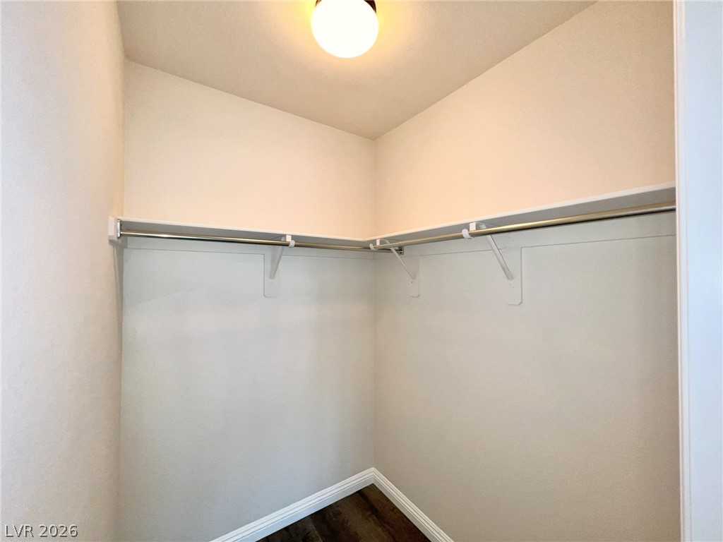 5014 Tunnel Falls Drive Property Photo 33