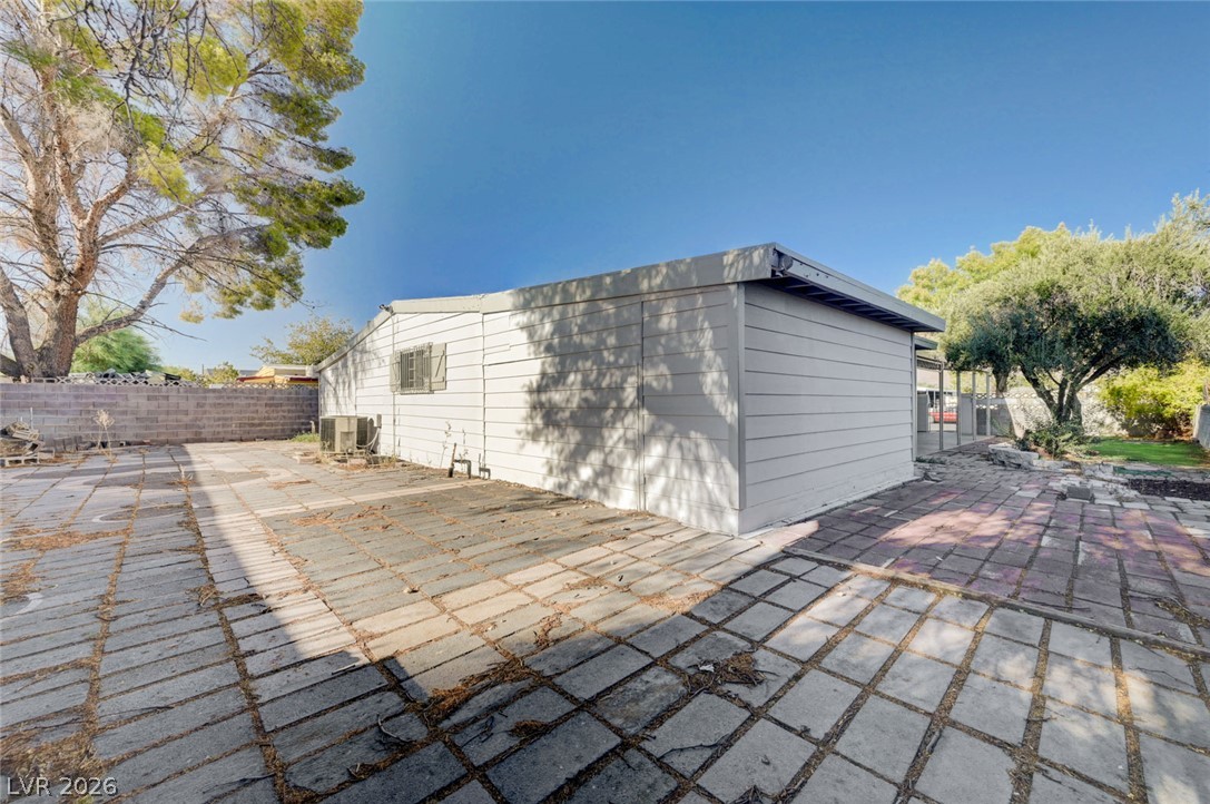293 Sir William Way Property Photo 14