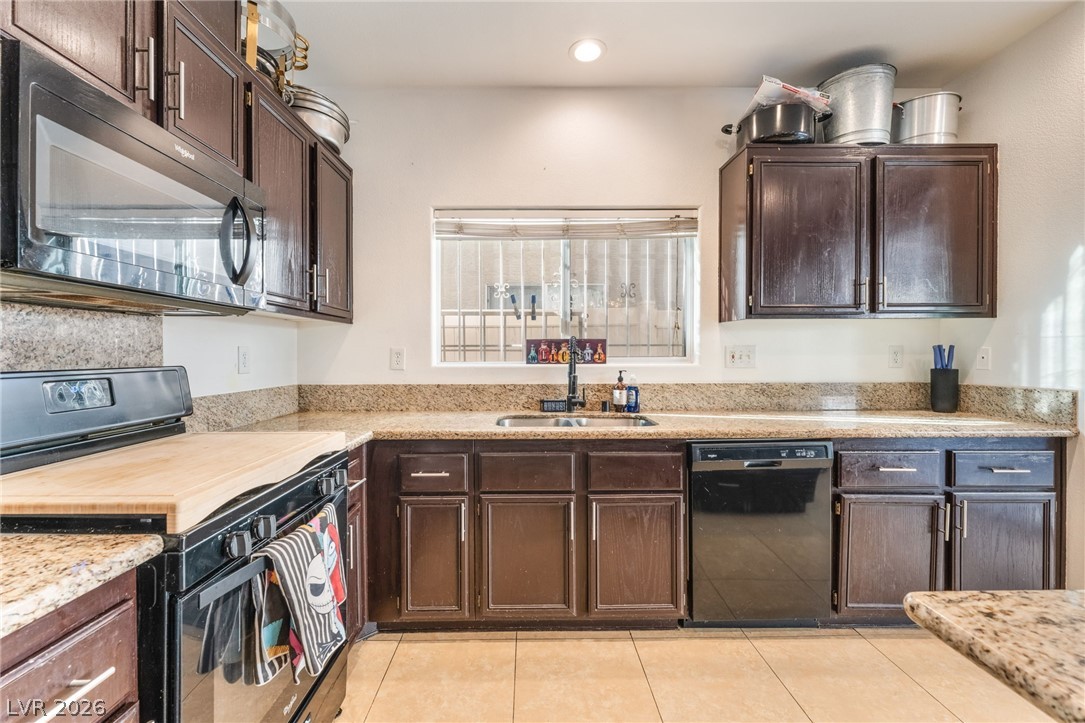 4217 Walnut Glen Drive Property Photo 24
