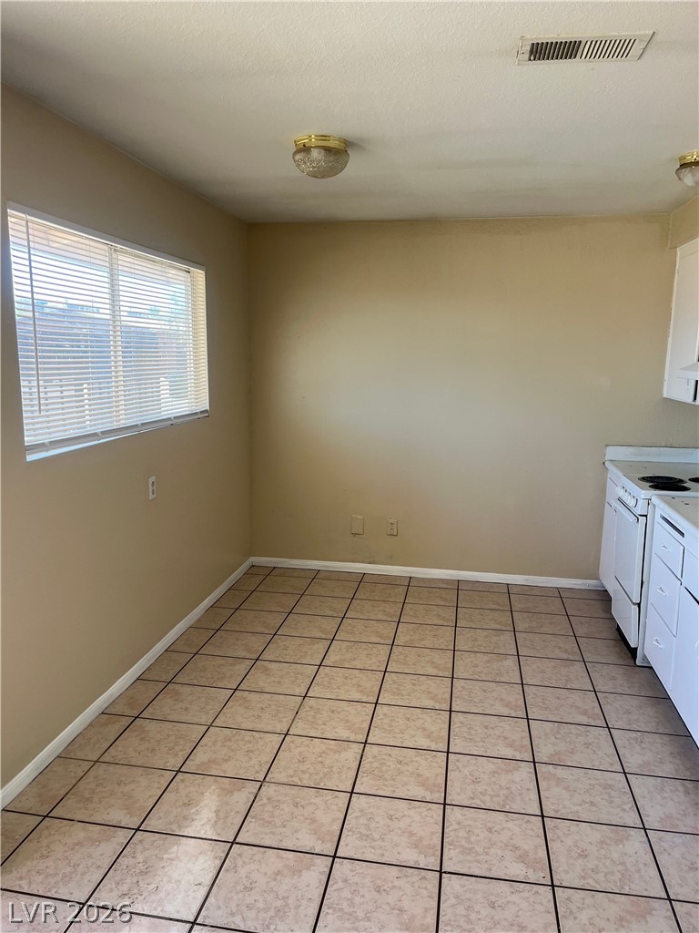 2028 Daley Street 1 Property Photo 2