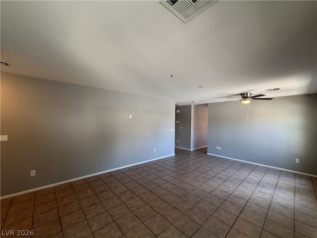11037 Parete Court Property Photo 3