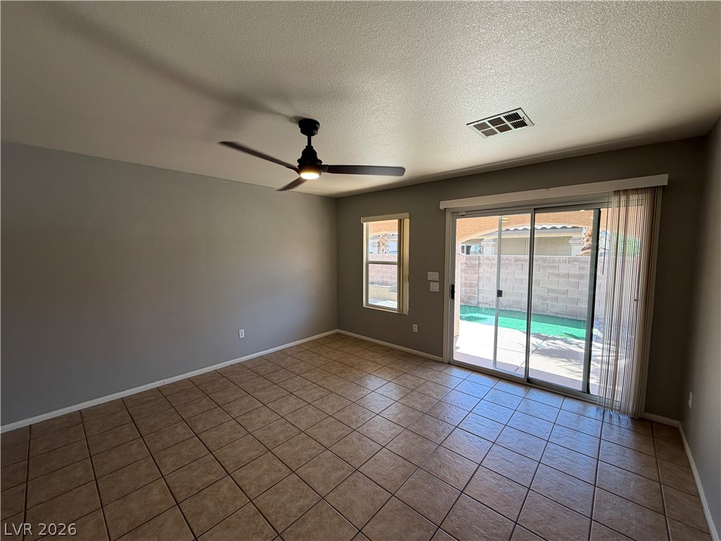 11037 Parete Court Property Photo 8