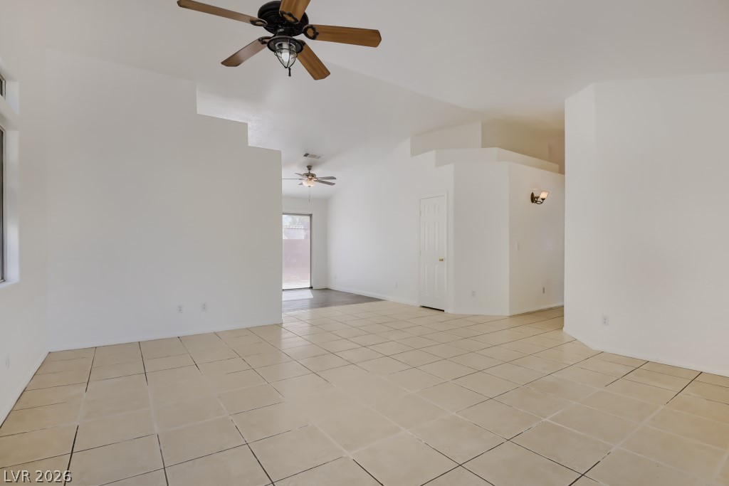 4714 Carmar Drive Property Photo 5