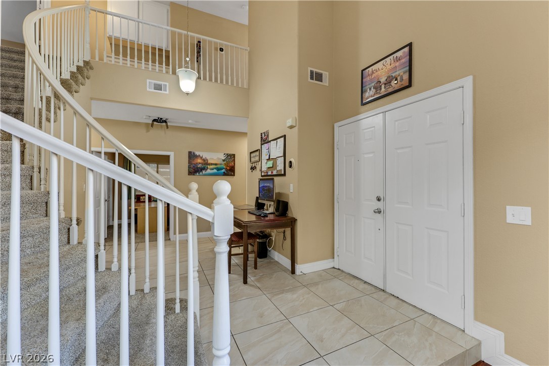 9229 Valador Avenue Property Photo 6