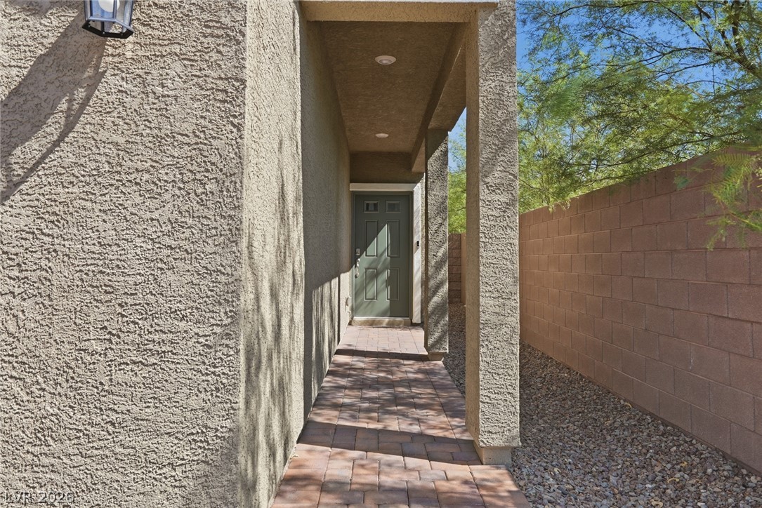 4706 Turquoise Cliffs Avenue Property Photo 27