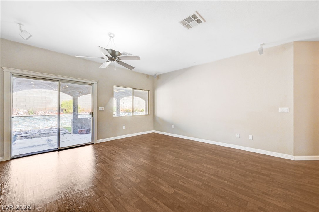 2777 Gallant Hills Drive Property Photo 9