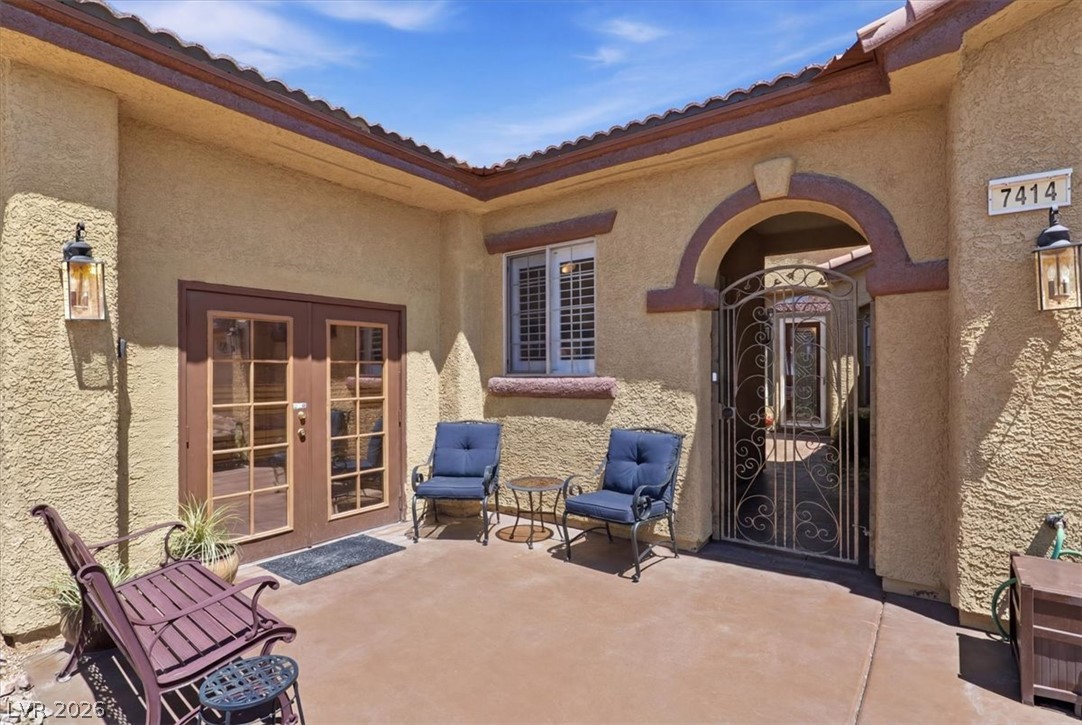 7414 Wild Horse Mesa Drive Property Photo 5