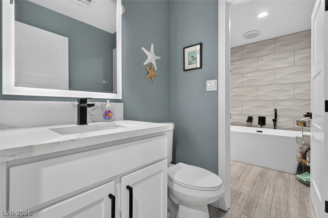 300 Lakeview Drive Property Photo 31