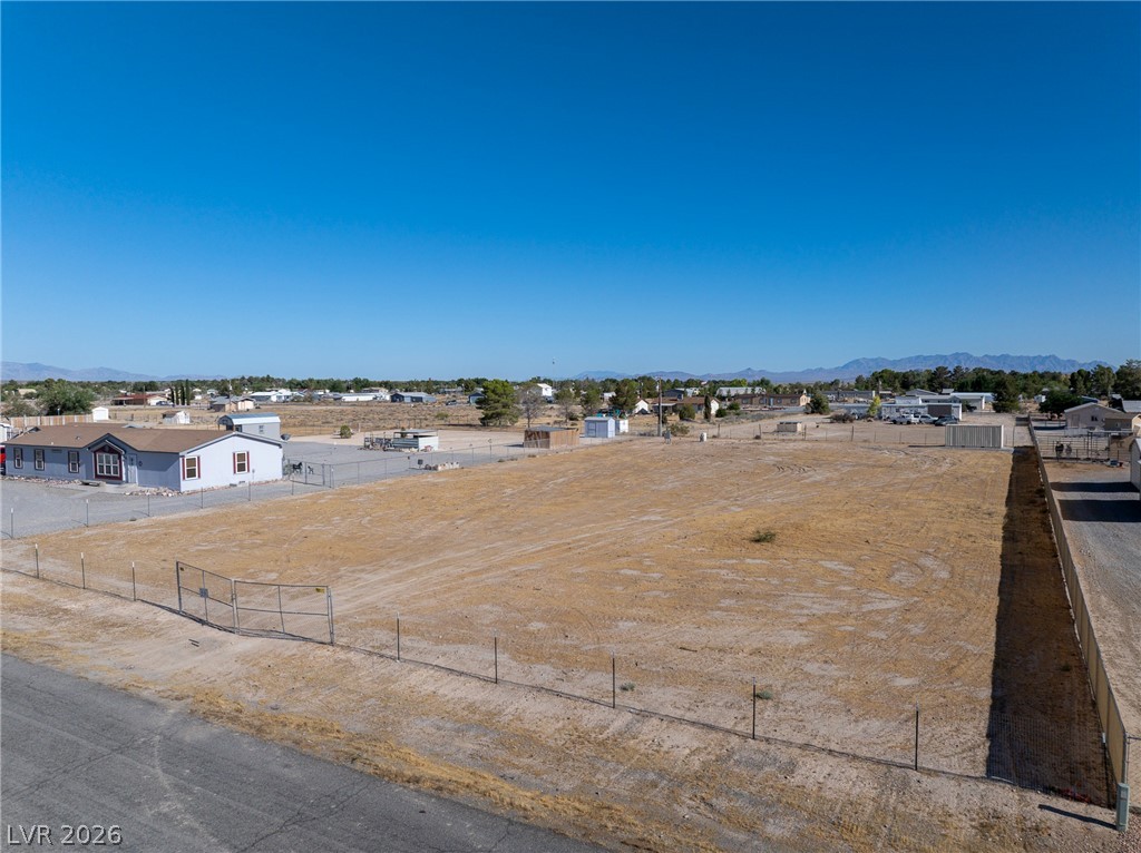 3361 East Navajo Boulevard Property Photo 5