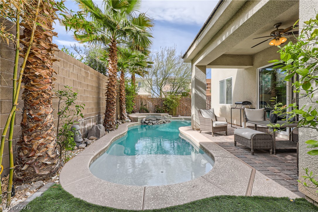 8117 Aster Meadow Way Property Photo 4