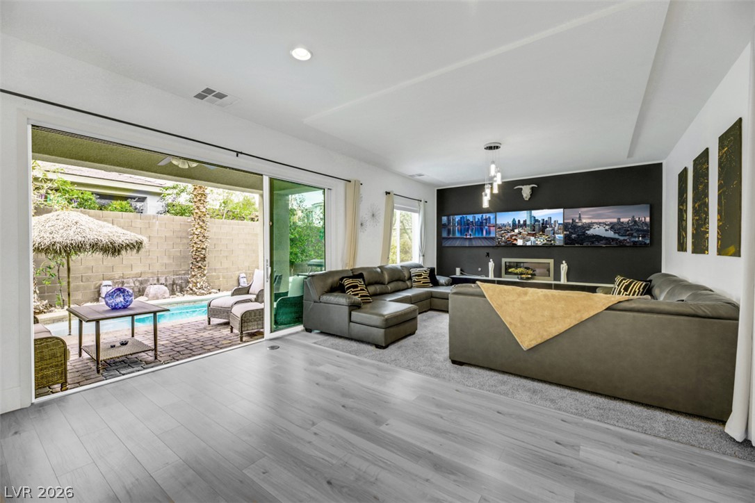 8117 Aster Meadow Way Property Photo 12