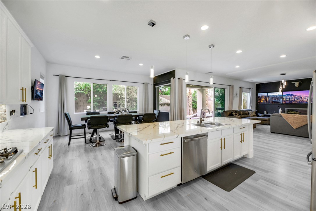 8117 Aster Meadow Way Property Photo 18