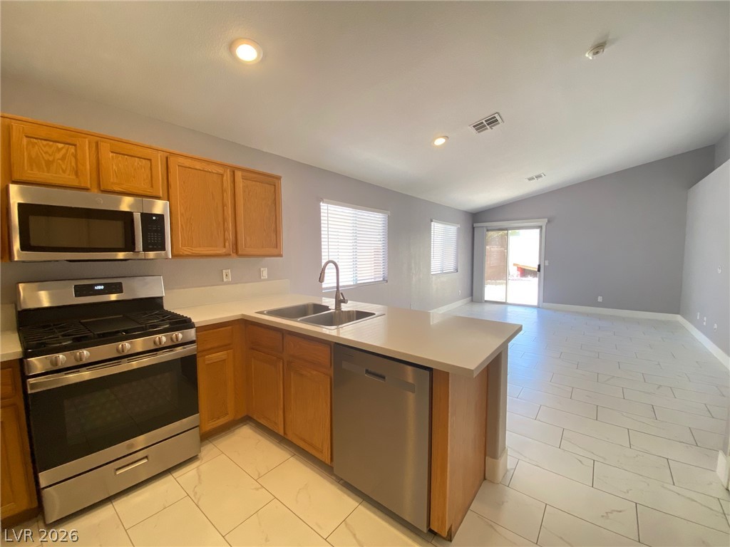 4633 Swaying Ferns Drive Property Photo 6