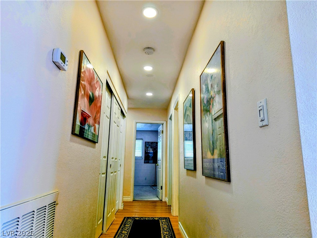 3753 Meadowcrest Drive Property Photo 33