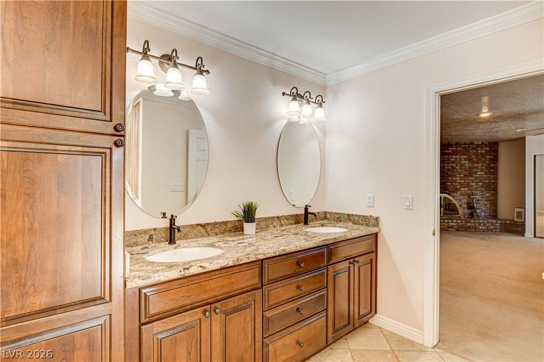 3753 Meadowcrest Drive Property Photo 42